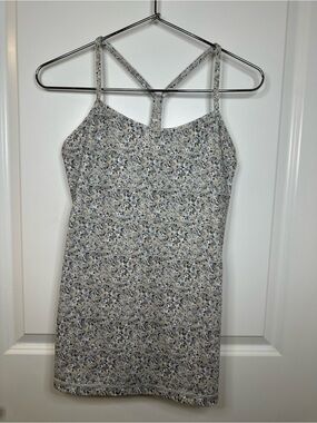 Lululemon Power Y Tank Top | Petite Fleur Silver Spoon | 8